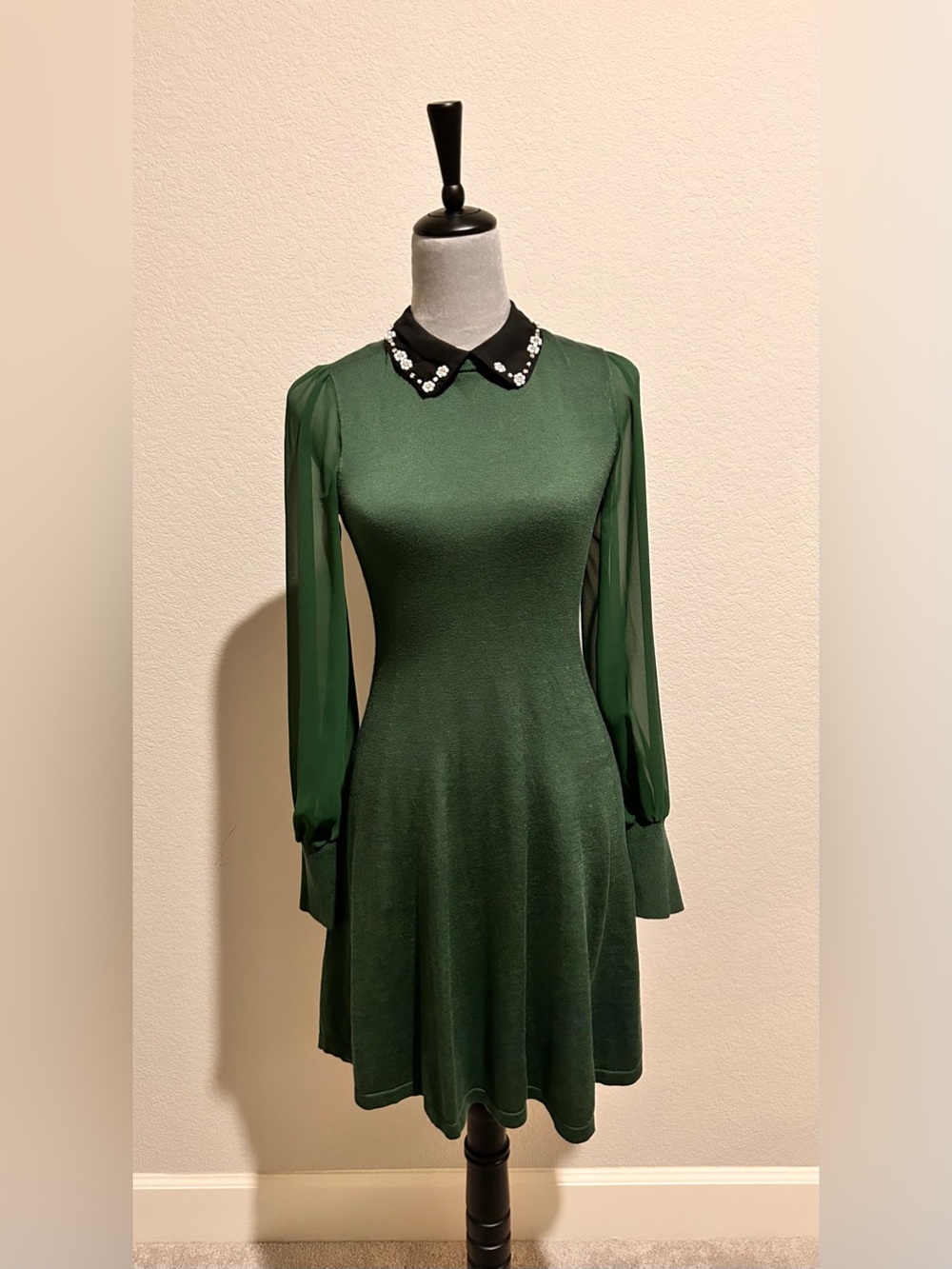 CeCe Emerald Green Long Sleeve Dress with Embellished Black Collar